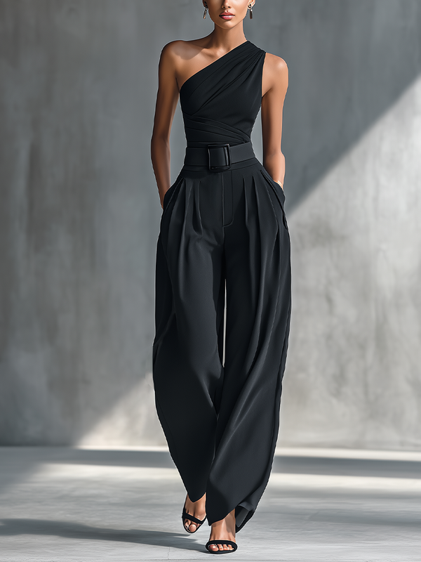 Esther, ensemble noir top une épaule et pantalon large, vu de face