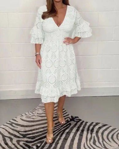 Avery – Robe midi romantique et élégante Lunara