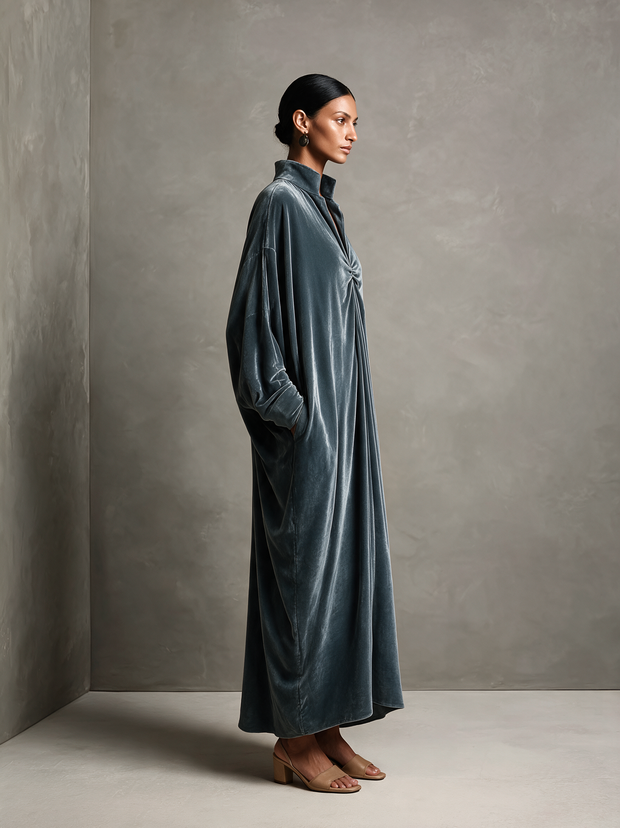 Philomène | Robe longue en velours à col montant et nœud