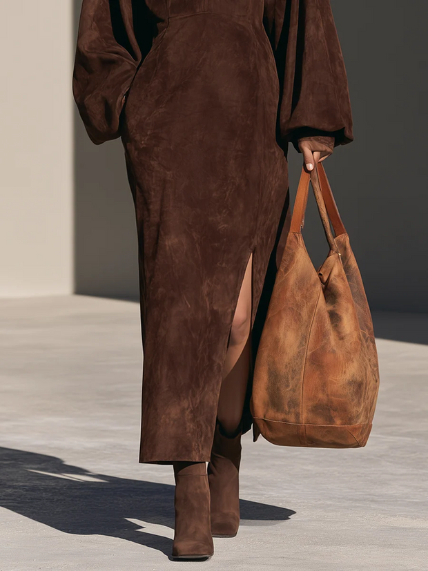Nora | Robe longue en suédine à demi-zip et fente latérale