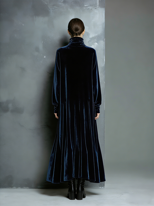 Henriette | Robe longue en velours bleu marine à col montant