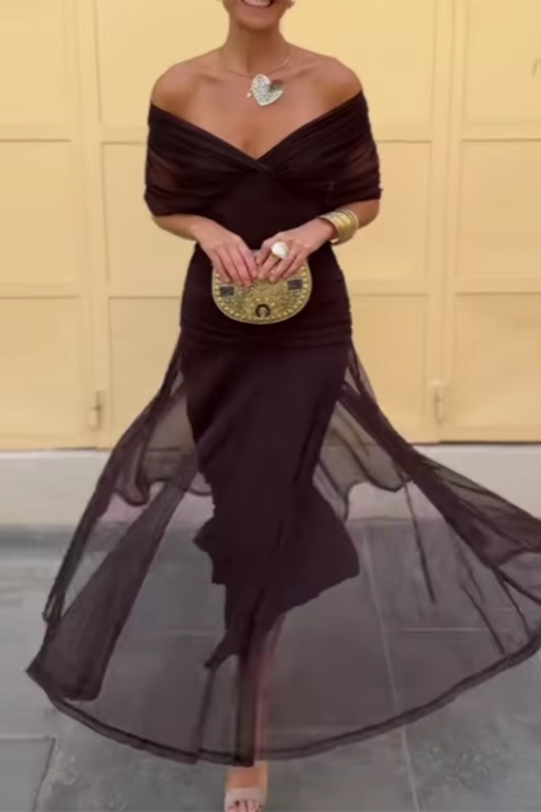 Louise | Robe Maxi de Fête Élégante à Col V