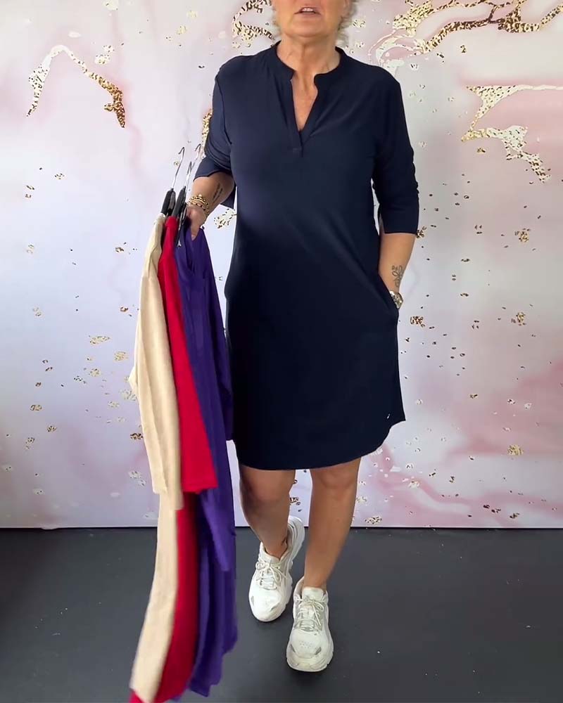 Hélène – Robe unie élégante col V
