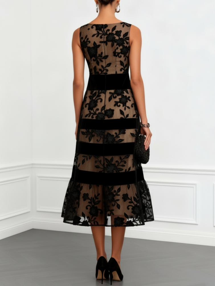 Constance | Robe midi noire à fleurs brodées en relief