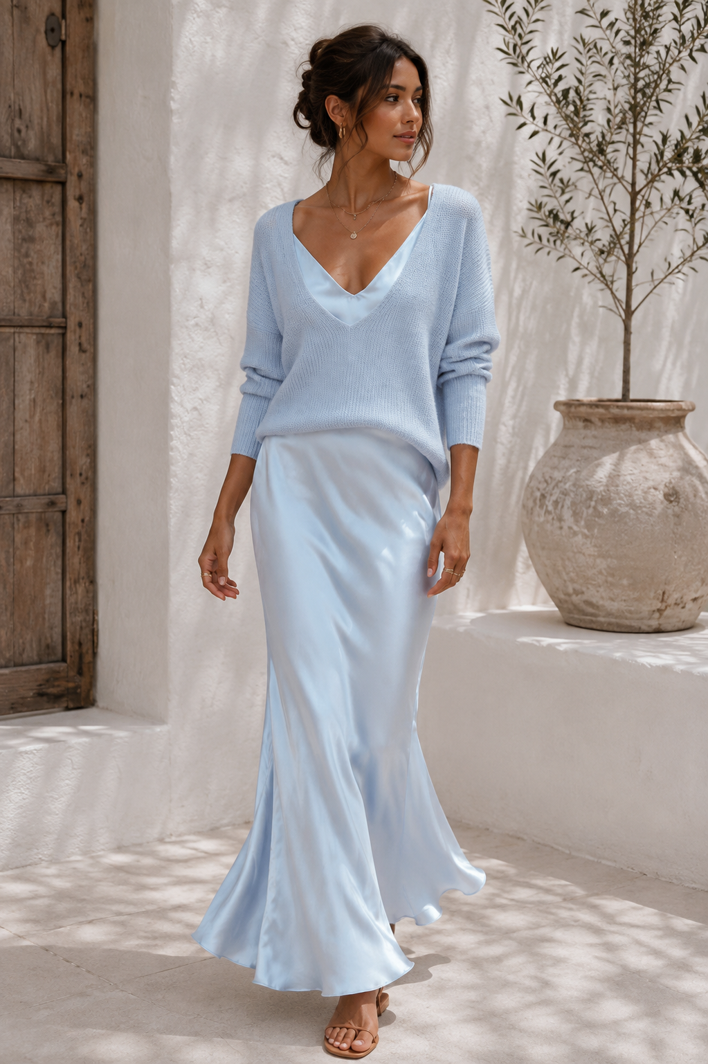 Alma | Robe satinée et son pull assorti