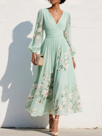 Maëlys – Robe midi plissée fleurie en chiffon col V