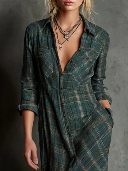 Domitille, robe chemise longue à carreaux, col à revers et boutonnage
