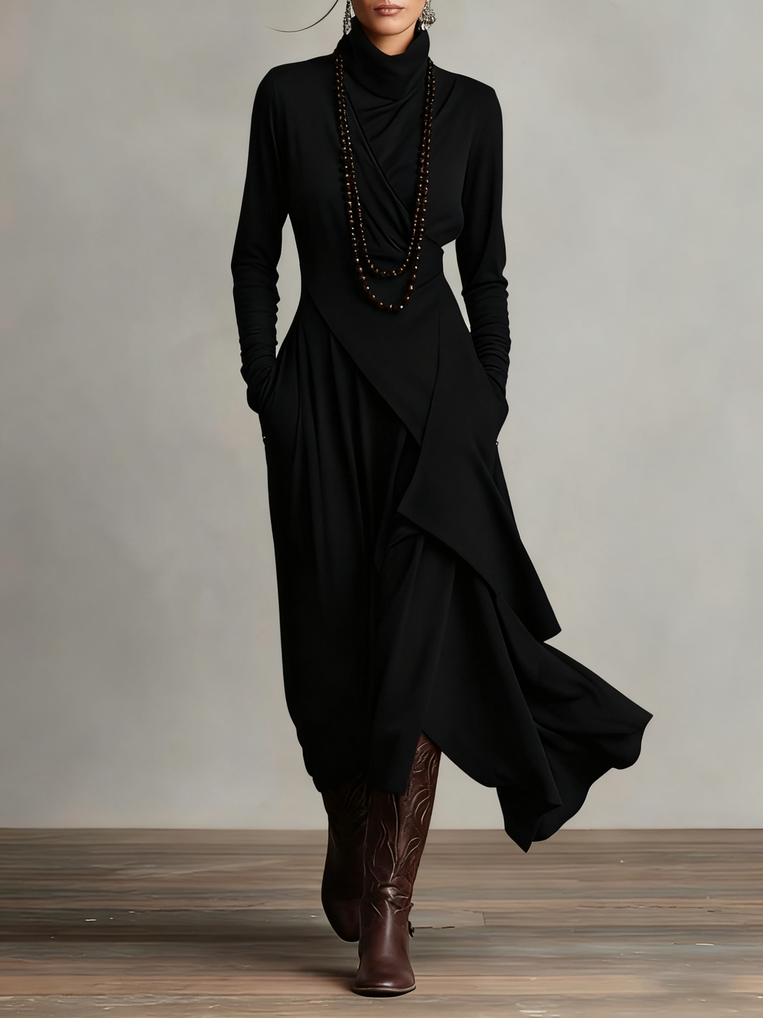 Albertine, robe longue drapée asymétrique noire