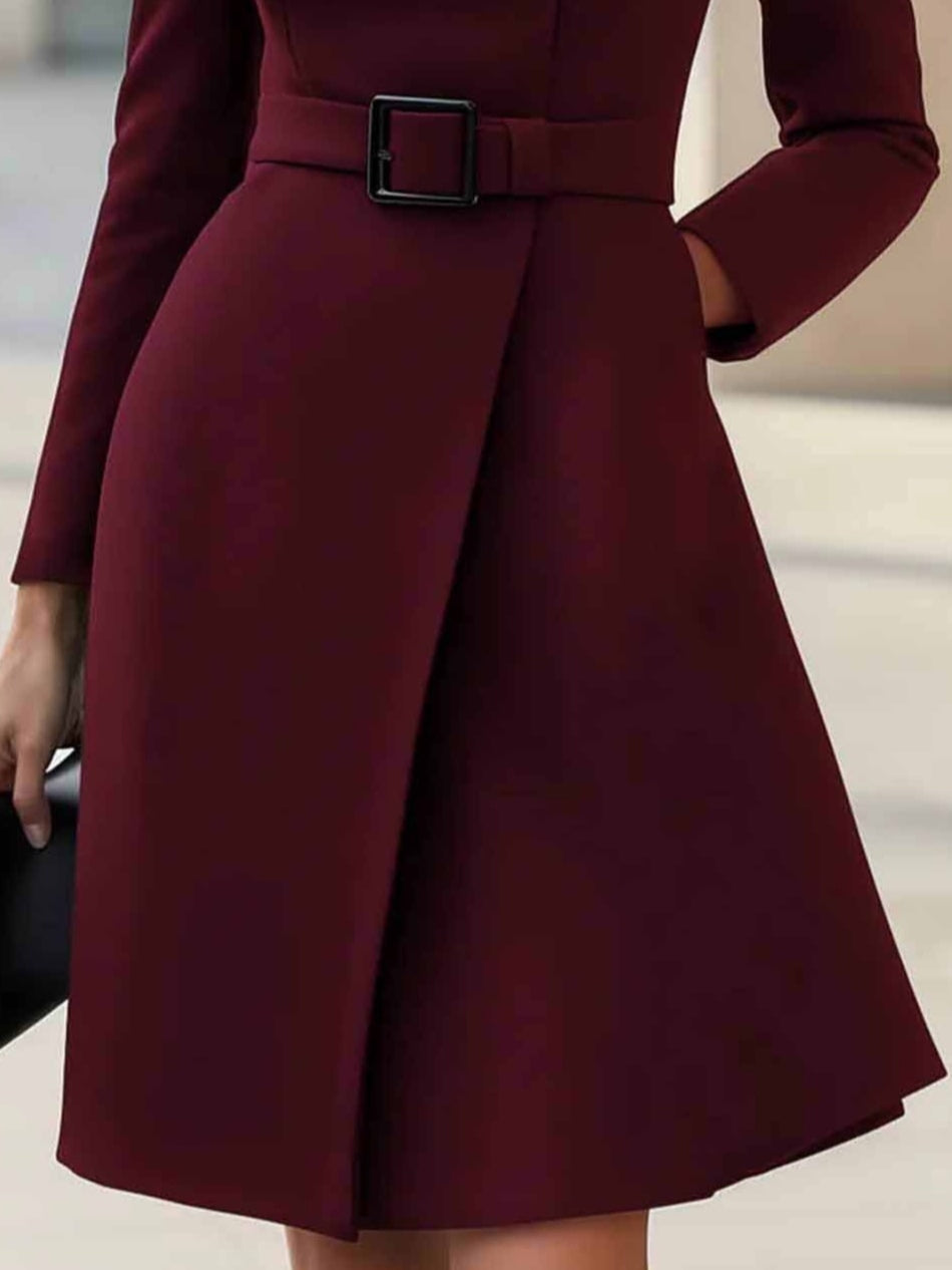 Octavie bordeaux, détail de la jupe trapèze