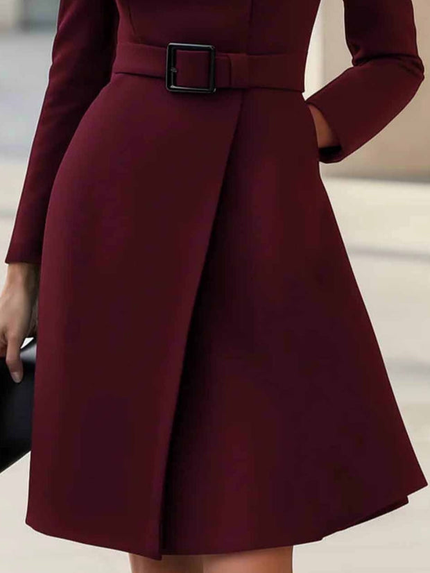 Octavie bordeaux, détail de la jupe trapèze