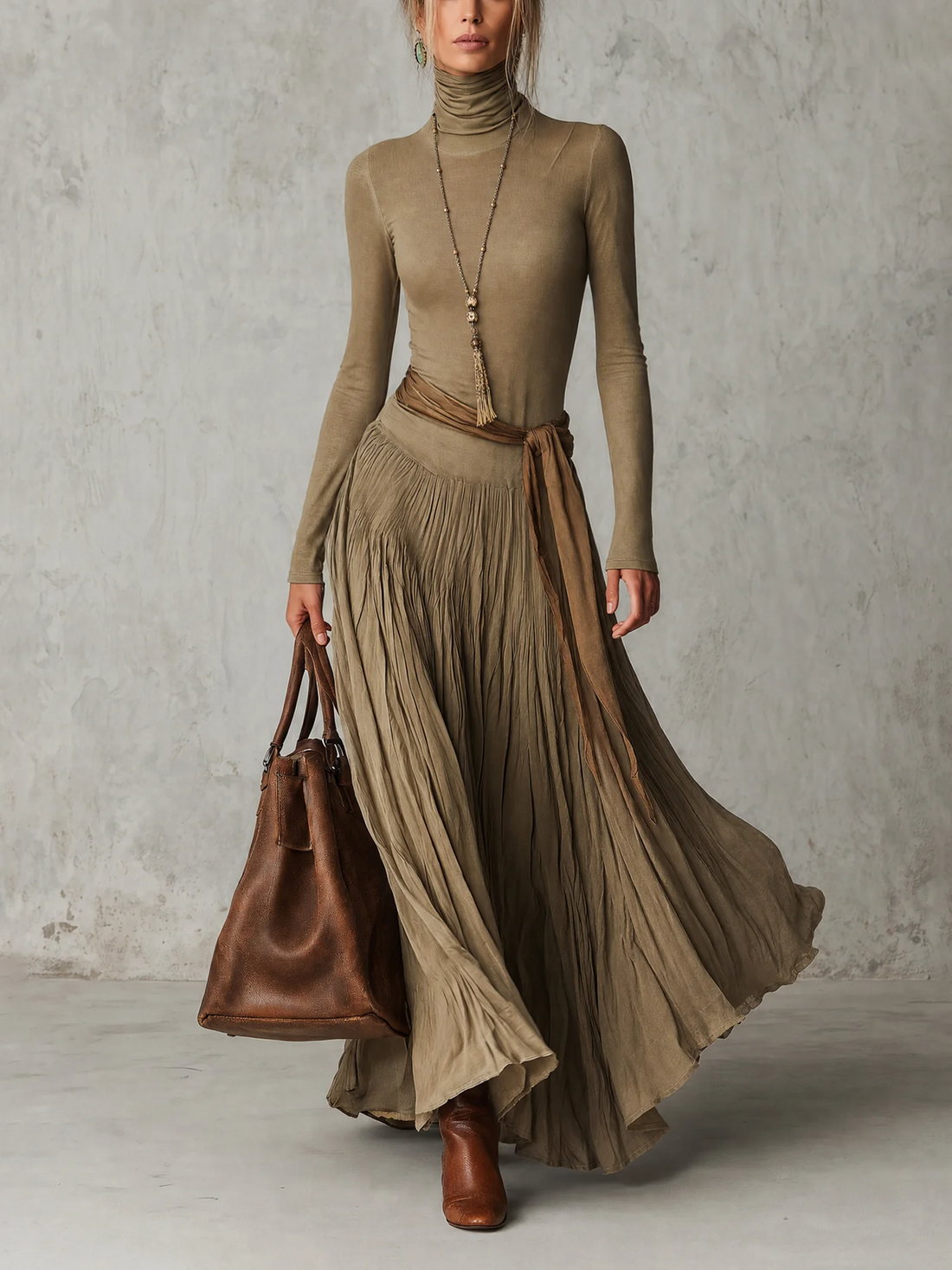 Daphné | Robe longue plissée à col roulé et ceinture à nouer