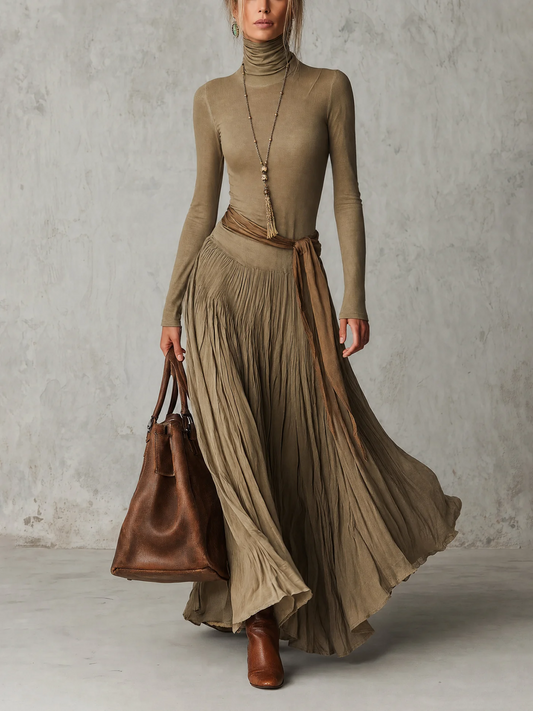 Daphné | Robe longue plissée à col roulé et ceinture à nouer