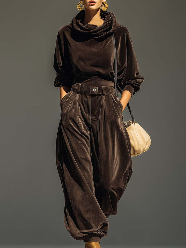 Madeleine, ensemble en velours marron chocolat : sweat à capuche et pantalon ample ceinturé, vu de face