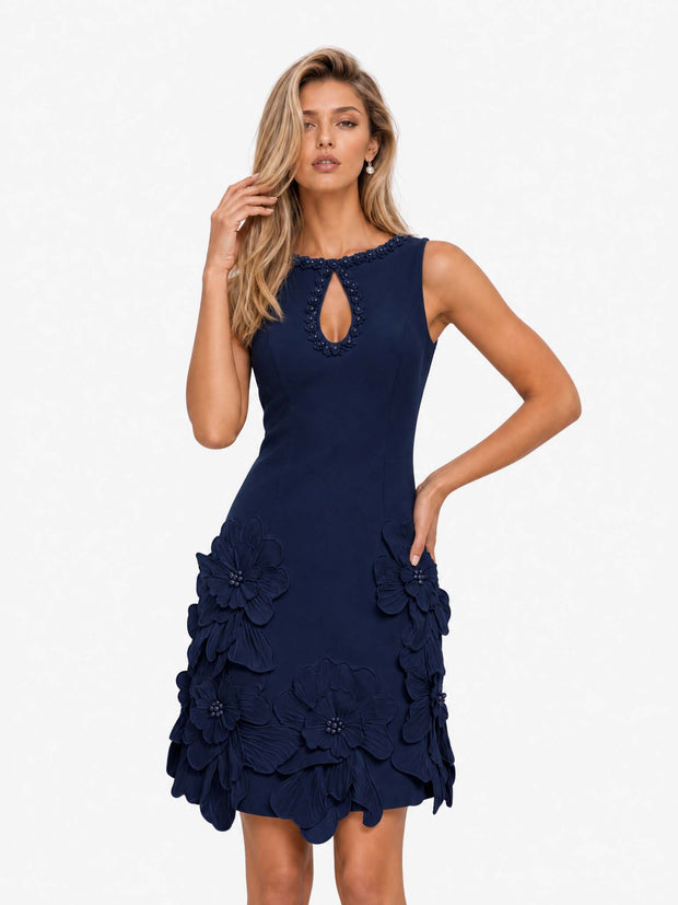 Noémie | Robe courte sans manches à découpe