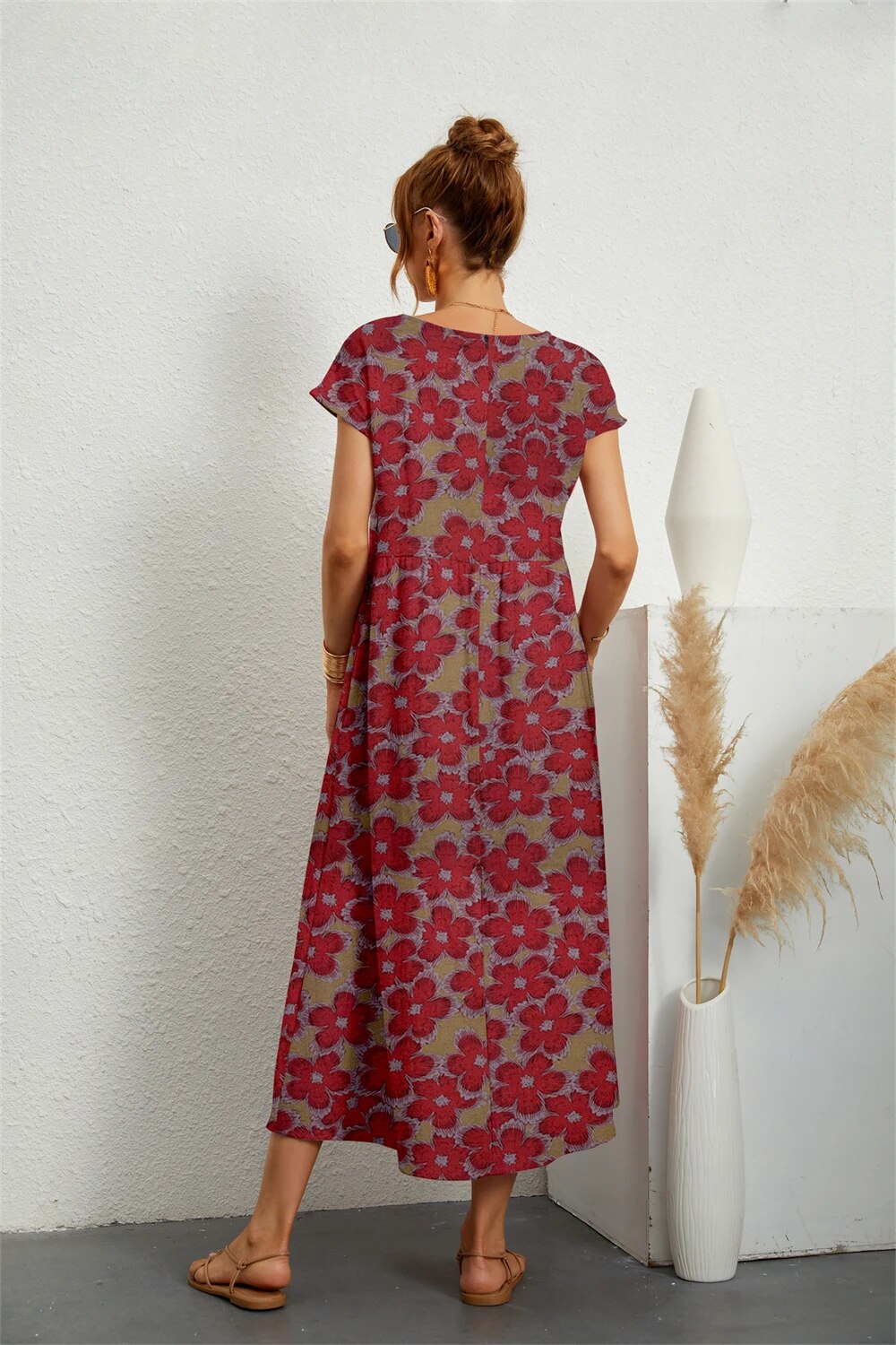 Henrielle – Robe midi fleurie élégante