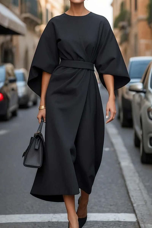 Laure, robe midi drapée à manches kimono, coloris noir