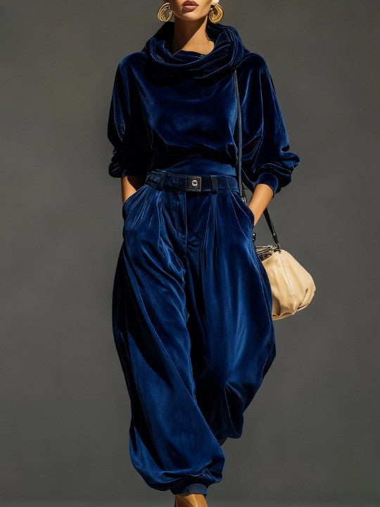 Madeleine, ensemble en velours bleu roi : sweat à capuche et pantalon ample ceinturé